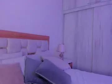 Freechat _natasha18_ on Chaturbate