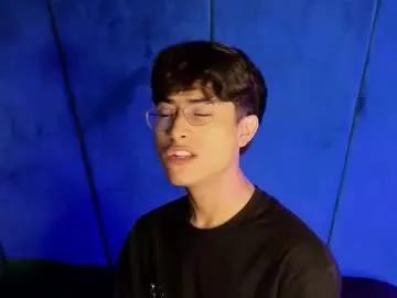 Freechat aaron_eze on Chaturbate