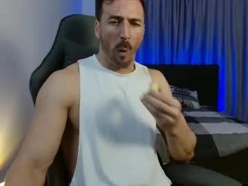 Private aaront0pmuscles on Chaturbate