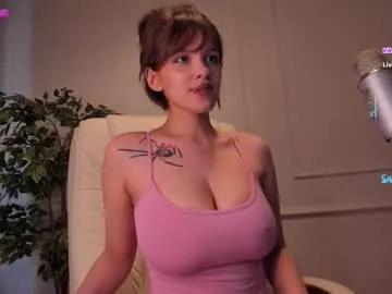 Freechat adalyn_glow on Chaturbate