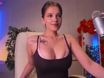 Freechat adalyn_glow on Chaturbate