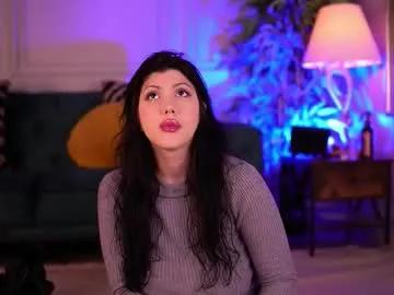 Freechat alenacapricious on Chaturbate