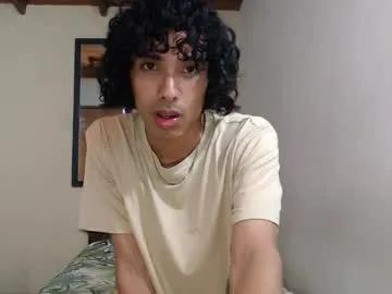 Freechat alexis21_ on Chaturbate