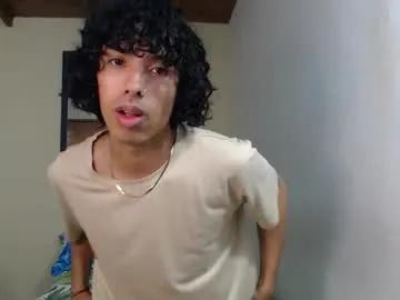 Freechat alexis21_ on Chaturbate