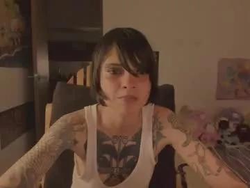 Freechat alone_together_ on Chaturbate
