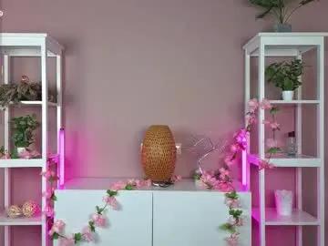 Freechat alyshaperkowski on Chaturbate