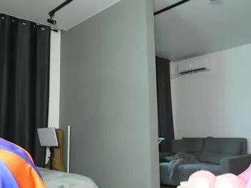 Freechat amilia4u on Chaturbate