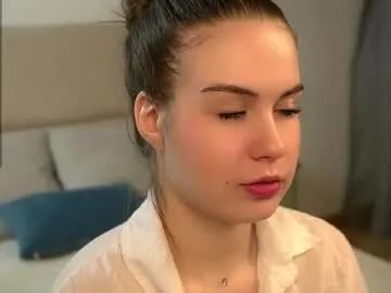 angelesryther — GOAL: slap my ass x5<3 [0 tokens remaining] I'm new here and want to make new acquaintances #new #teen #braces #young #lovense