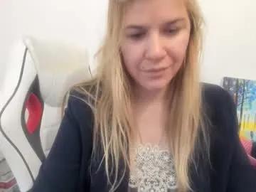 artsyandcraftsy_ — gday world, lets dominate with smile, wink #english #british #skinny #new #smallboobs [9996 tokens remaining]