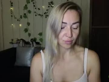 Freechat ay_kiss_jully on Chaturbate