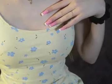 blissence — I caress myself n look straight into th camera  #newadventures here but I'm still young #shy I turned #18  #cute redhead  do you like #skinny)? [172 tokens remaining]