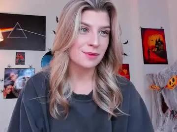 Freechat cassieholland on Chaturbate