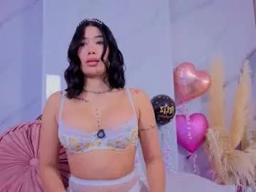 Freechat chlooee_ on Chaturbate