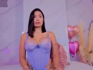 Freechat chlooee_ on Chaturbate