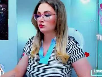 Freechat evelyne_rose on Chaturbate