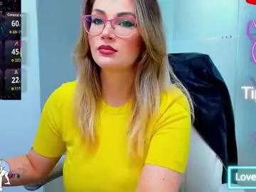 Freechat evelyne_rose on Chaturbate