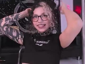 Freechat hazellwitch on Chaturbate