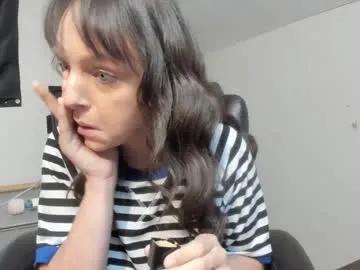 Freechat hi_cut_cutie on Chaturbate