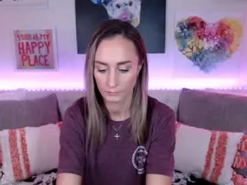 Freechat holihurricane on Chaturbate