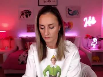 Freechat holihurricane on Chaturbate