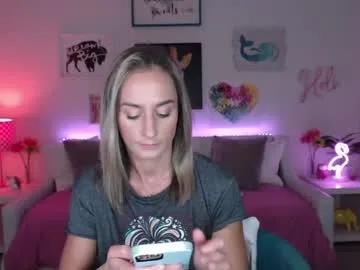 Freechat holihurricane on Chaturbate