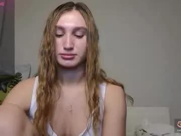 Freechat kellykeat on Chaturbate