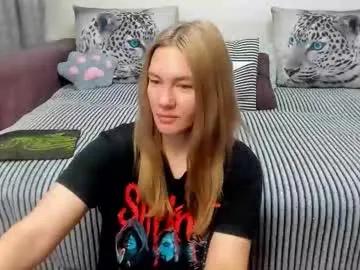 kendra_xx_ — vibe my #pierced pussy  also have pierced nipples & pierced ass yes! #shy #nonude #blonde #new Join in --- let's turn up the heat this November.  [973 tokens remaining]