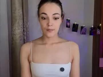 Away kiraturner on Chaturbate