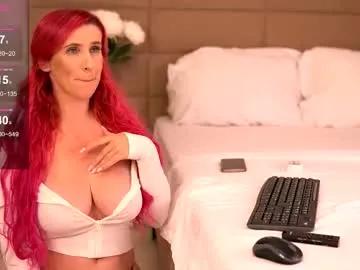 Freechat kyracase on Chaturbate