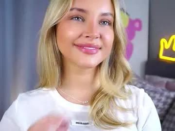 Private lipswithsmileonthem on Chaturbate