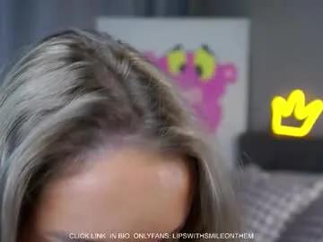 Private lipswithsmileonthem on Chaturbate