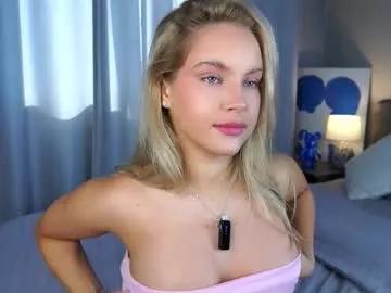 Private lipswithsmileonthem on Chaturbate