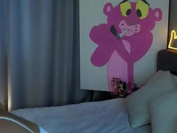 Private lipswithsmileonthem on Chaturbate