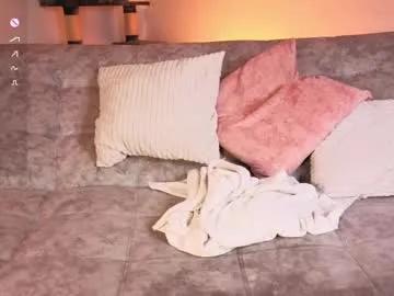 little___sophie on Chaturbate 