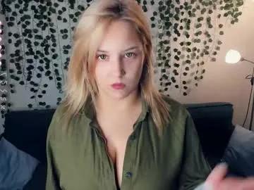 Freechat little__caprice on Chaturbate