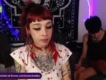 Freechat lovelockedlips on Chaturbate