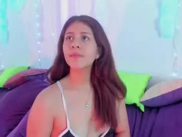 Freechat miaqueen021 on Chaturbate