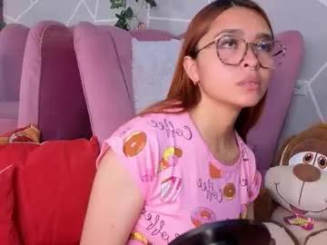 milleyjones_ — GOAL: blowjob and saliva  [19 tokens remaining] *          * #teen #deepthroat #redhead #fuckmachine  #saliva
