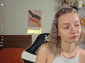 Freechat minnietammy on Chaturbate