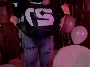 Freechat morvelyn on Chaturbate