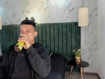 Freechat mrjustin_ on Chaturbate