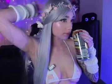 Freechat nanaleon on Chaturbate