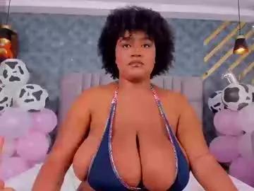 Freechat niiamoore_ on Chaturbate