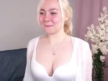 odelynbrower — GOAL: unbutton 2 buttons [21 tokens remaining] Join my Fan Club<3 #bigboobs #young #18 #blonde #shy