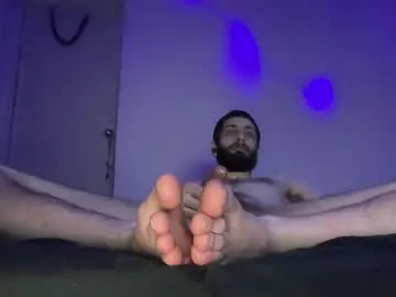 pantslesstraveler_plt