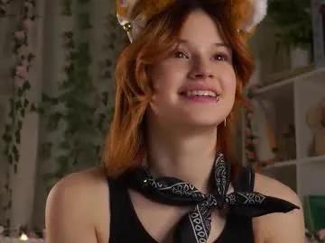 Freechat pebee on Chaturbate