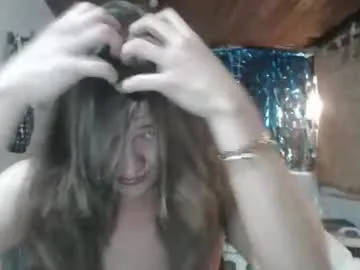 queennicky88 on Chaturbate