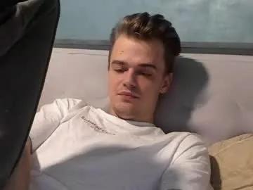 rokko_diamond777 — monster load cum flex tip 1=your name in chat #muscle #gay #twink #cum [960 tokens left]