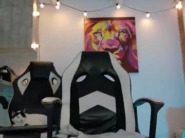 Freechat ryann_blue_ on Chaturbate