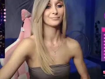 Freechat strongalice on Chaturbate